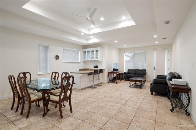 Foto del edificio - 800 Sunset Dr