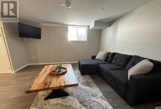 Building Photo - 270 Wild Rose Dr