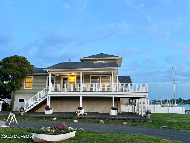 Foto del edificio - 14 Willow Way