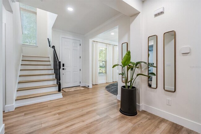 Building Photo - 315 Sea Island Way