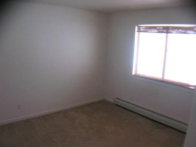Building Photo - 127 W Cokedale Dr