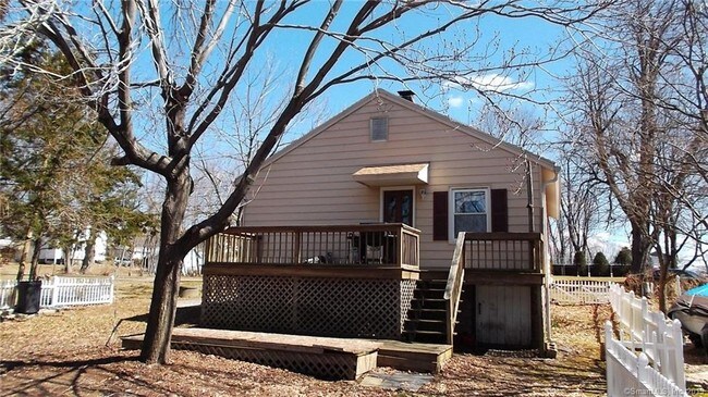 Building Photo - 16 Grace St