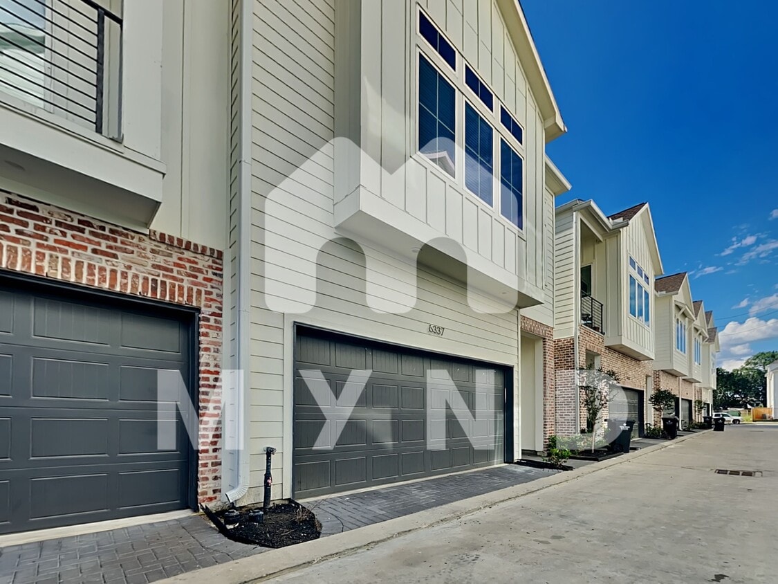 Primary Photo - 6337 Paddington Bend Dr