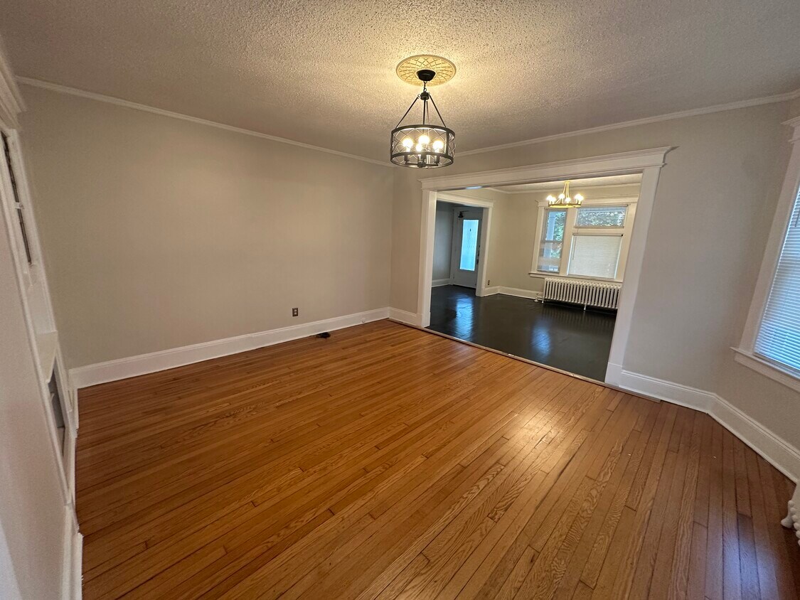 Primary Photo - 477 Prospect Ave