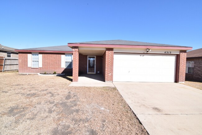 Building Photo - 4313 Janelle Dr