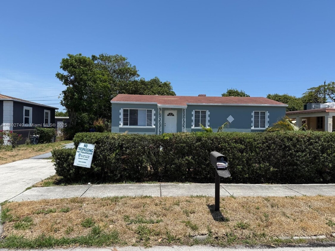 Foto principal - 350 W 27th St