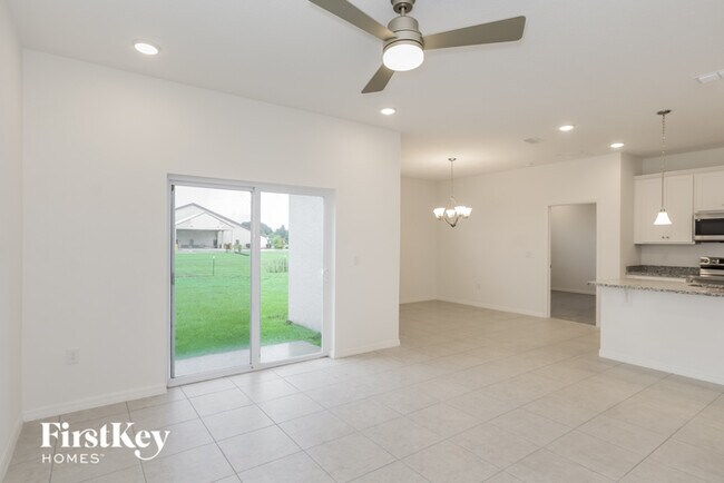 Building Photo - 568 Crown Rose Dr