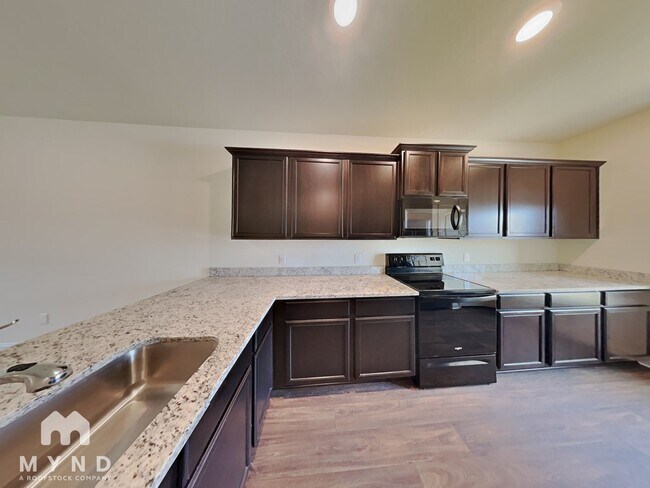 Building Photo - 105 Pettigrew Ct