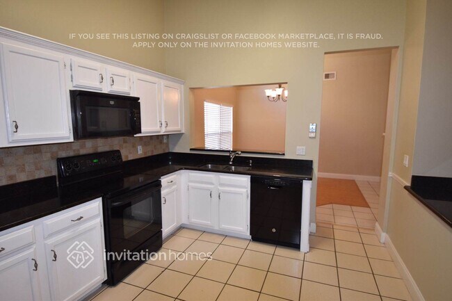 Foto del edificio - 412 Country Wood Cir