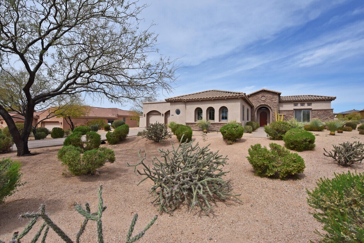 Foto principal - 10934 E La Verna Way