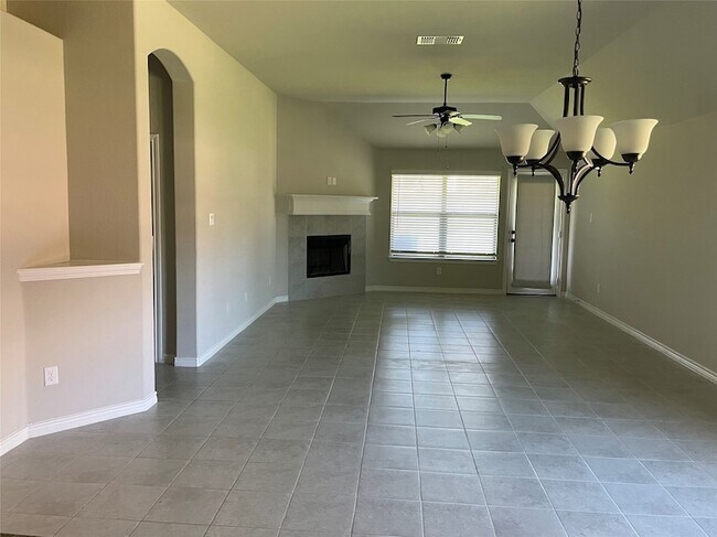 Foto del edificio - 7208 Windy Ridge Dr