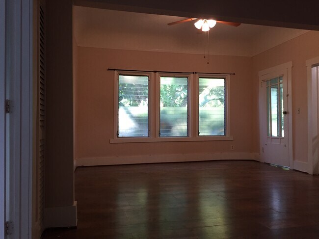 Foto del edificio - 2430 SW 25th Terrace