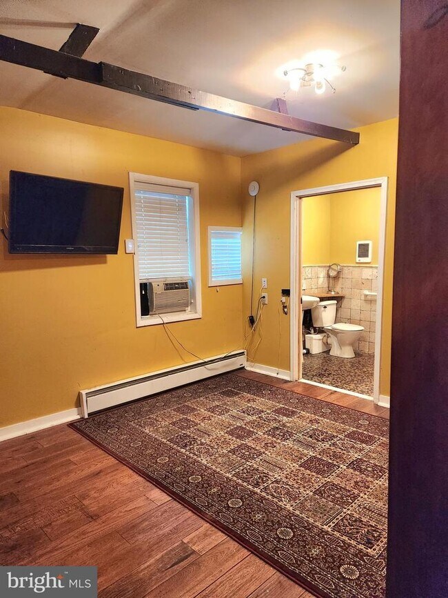 Foto del edificio - 991 Trinity Ln