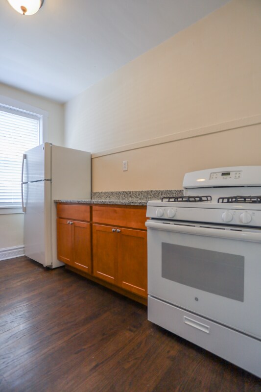 Primary Photo - 2516 W Shakespeare Ave