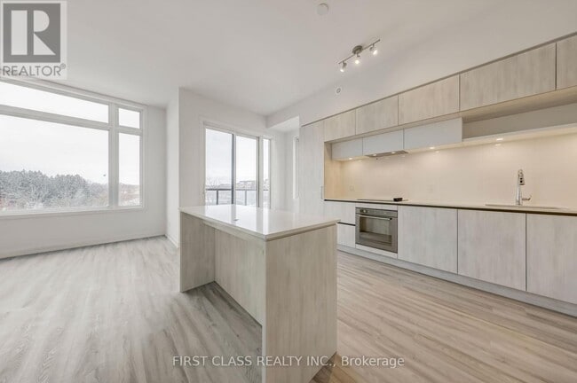 Photo du bâtiment - 10 Steckley House Ln