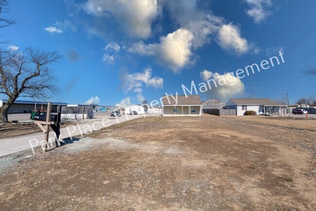 Foto del edificio - 7578 W Washington St