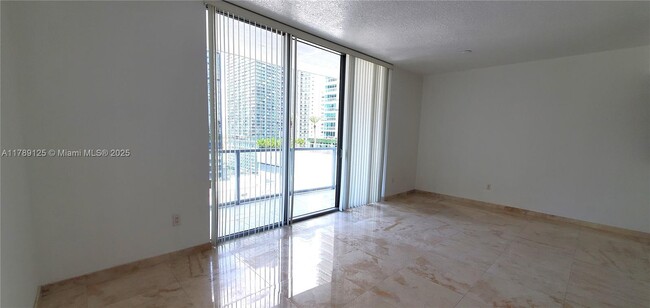 Foto del edificio - 1060 Brickell Ave