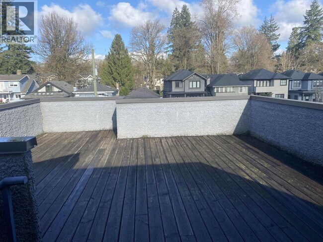 Photo du bâtiment - 3000 W 38th Ave