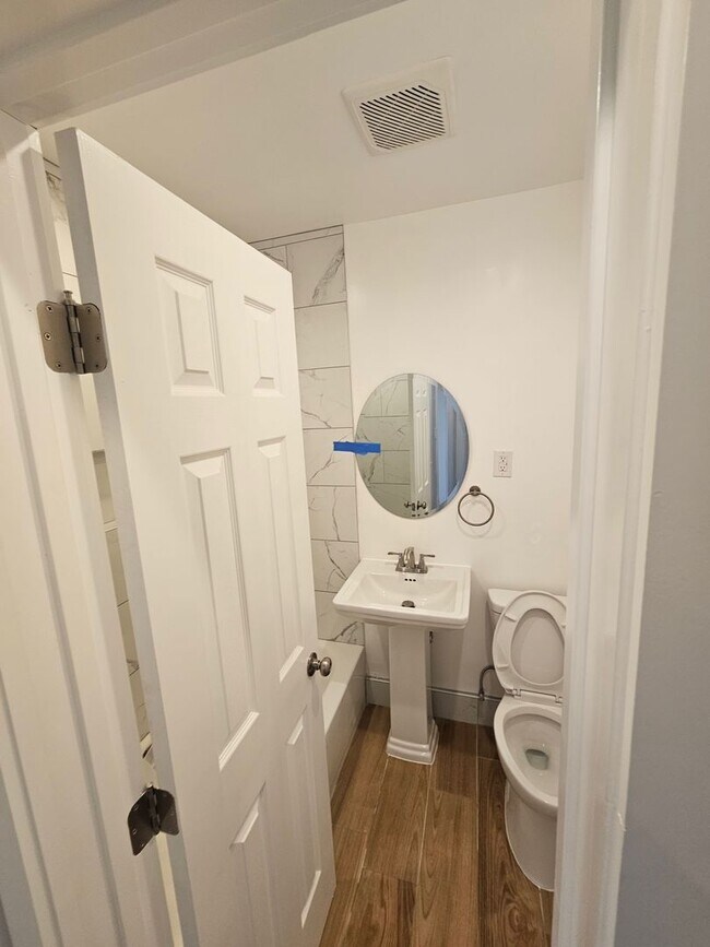 Foto del edificio - DNA APARTMENTS LLC