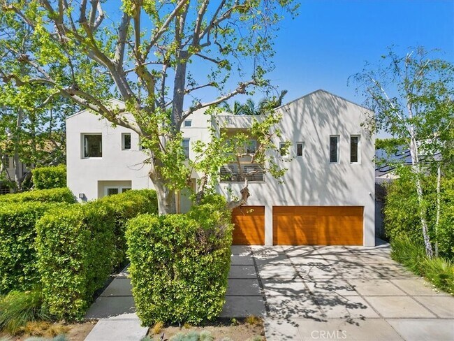 Building Photo - 211 S Valley St