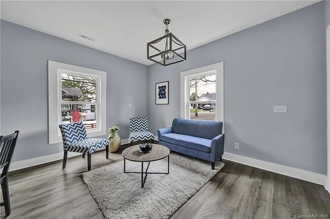 Foto del edificio - Beautifully renovated 3 bedroom, 2 full bathroom in Rock Hill