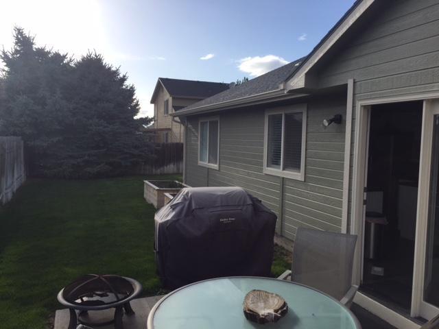 Backyard - 821 E Hawk St