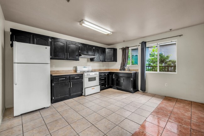 Foto del edificio - 5231 Huntington Dr