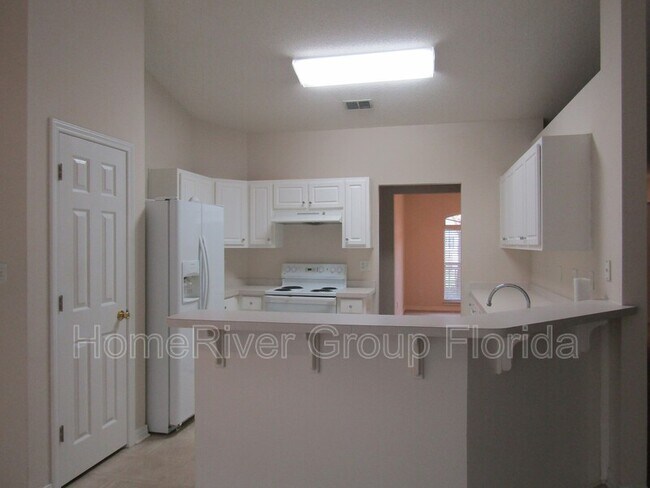 Foto del edificio - 4045 Buttonbush Dr