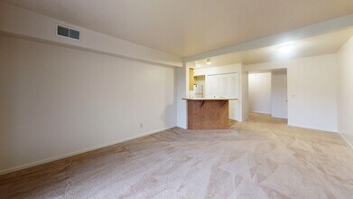 Building Photo - Gull Prairie/Gull Run Apartments and Townhomes
