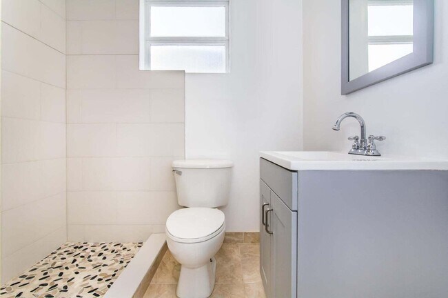 Foto del edificio - 815 6th St