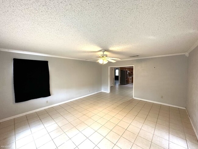 Foto del edificio - 3 br, 2 bath House - 815 Kielman Dr