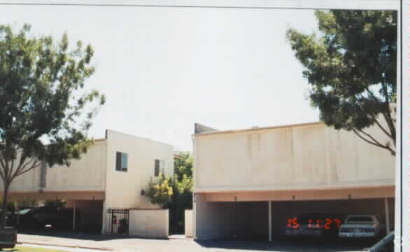 Foto del edificio - 974 ASHLAND Ave