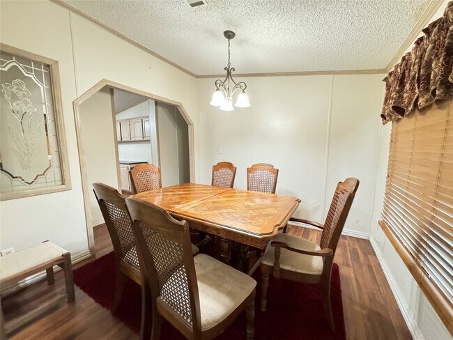 Foto del edificio - 914 County Rd 4882