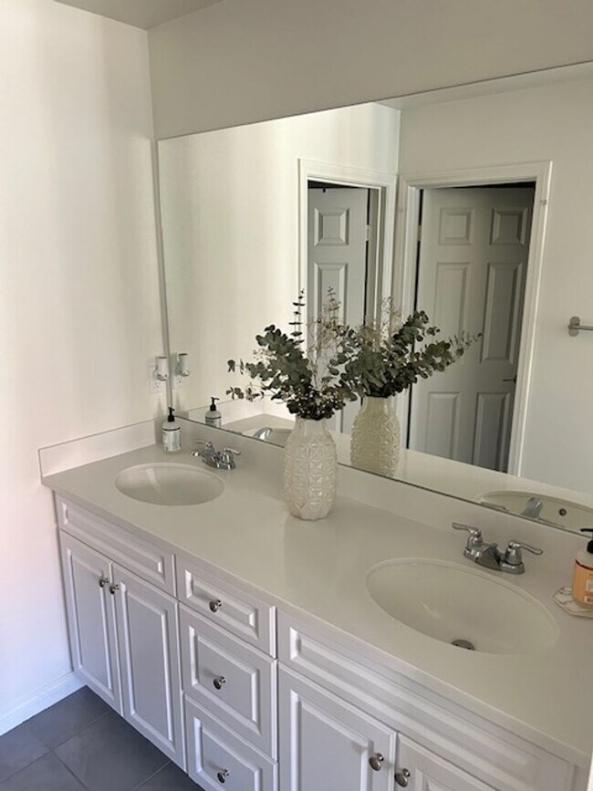 Foto del edificio - 2 Bed Townhouse in San Marcos