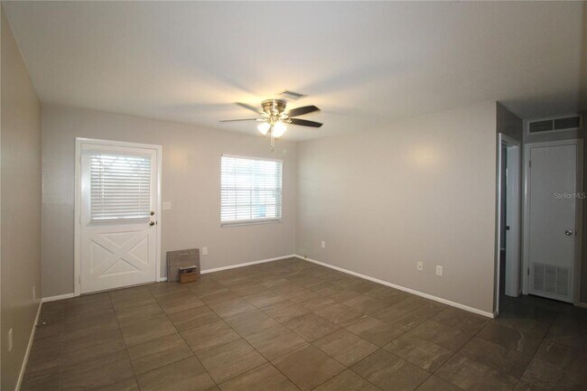 Building Photo - 606 Briarwood Rd