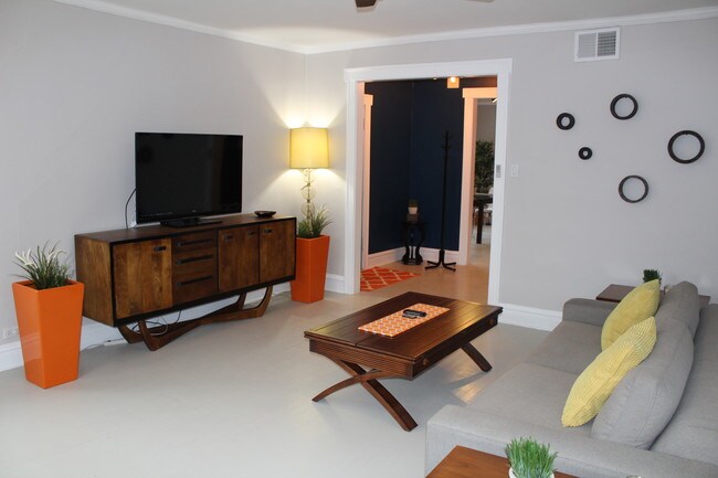 Foto del edificio - 3053 N Sawyer Ave