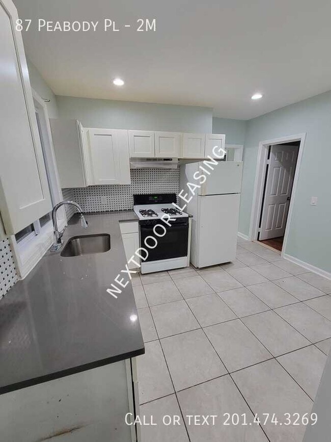 Building Photo - 87 Peabody Pl