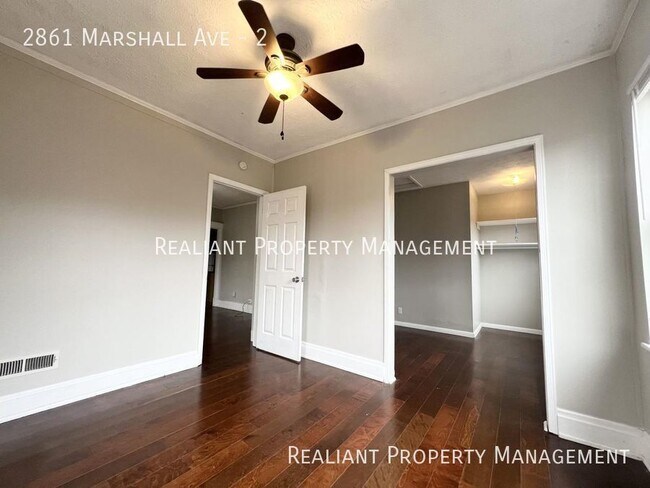 Foto del edificio - 2861 Marshall Ave