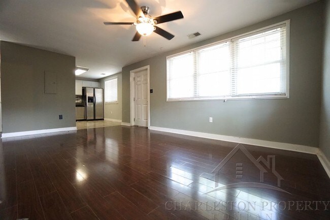 Building Photo - Charming 3/1 home located in Wagener Terrace