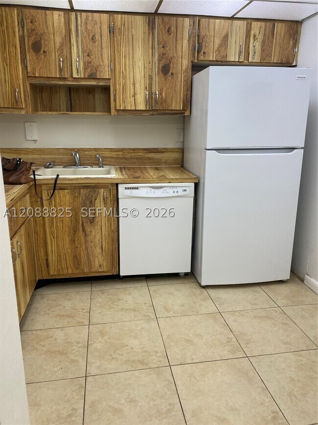 Foto del edificio - 10625 SW 112th St