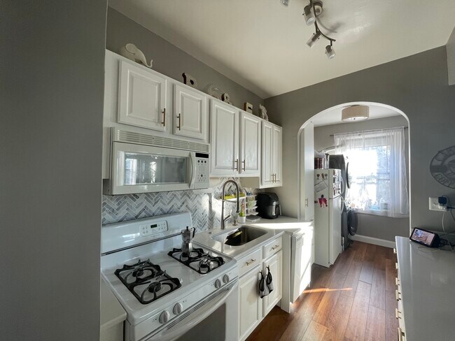 Kitchen view from entrance - 4007 Connecticut Ave NW
