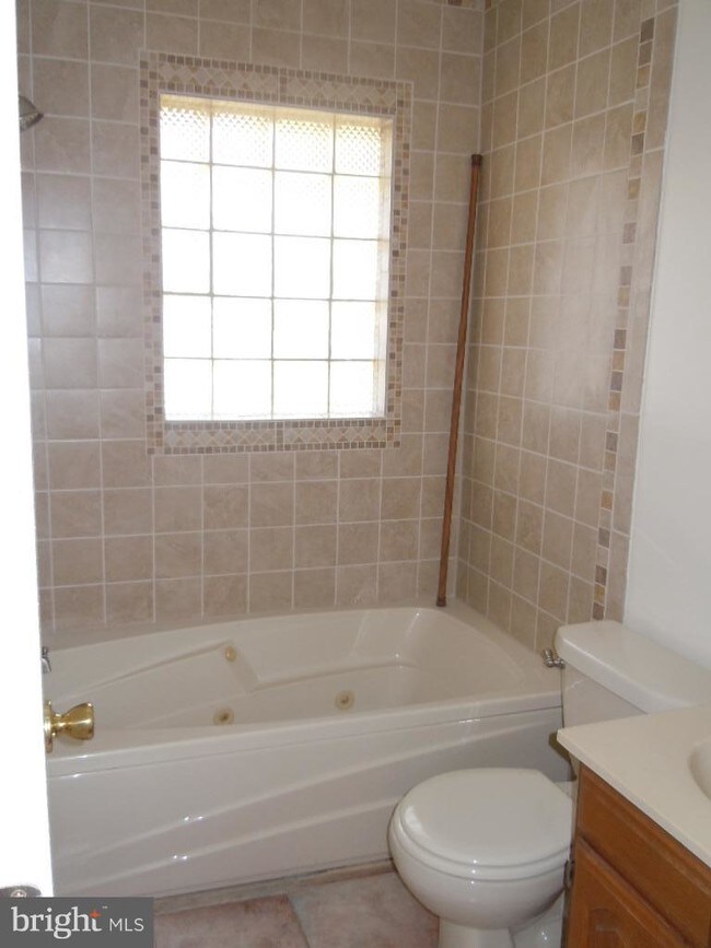 Building Photo - 6410 Fairborn Terrace