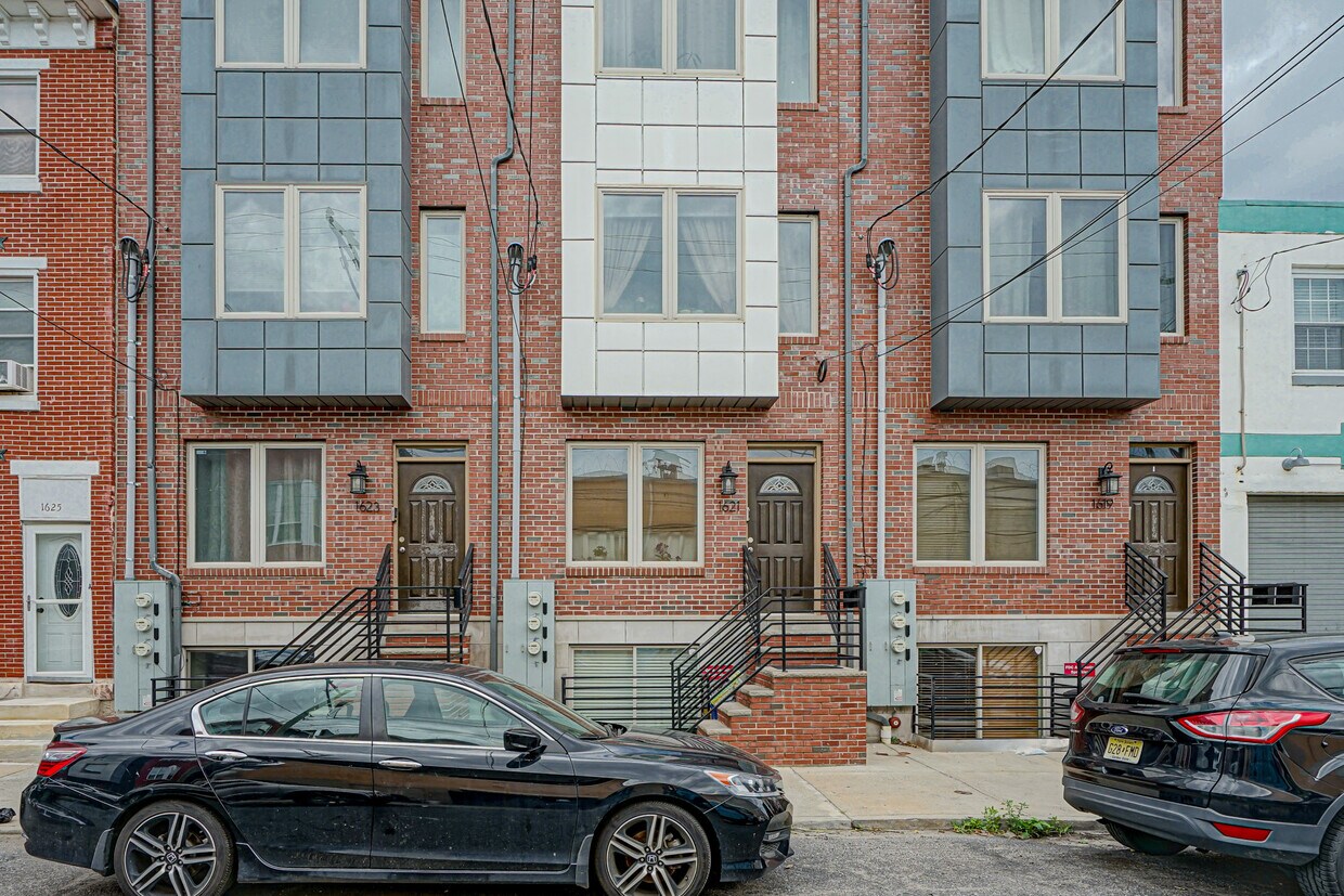 1621 Carpenter St Unit 1, Philadelphia, PA 19146 Condo for Rent in Philadelphia, PA