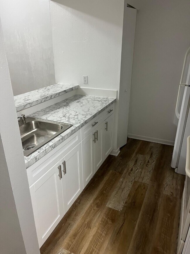 Foto del edificio - 3741 NE 41st St