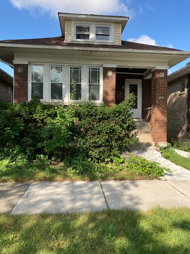 Building Photo - 4830 N Tripp Ave