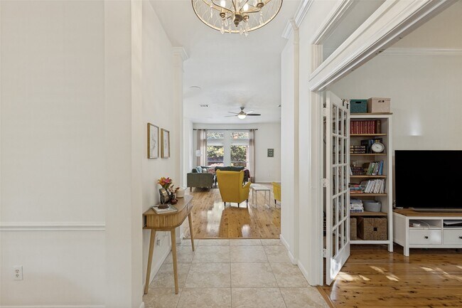 Foto del edificio - 1734 Heddon Falls Dr