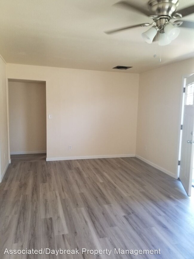 3 br, 1.5 bath House 190 Klockhamer House for Rent in Naches, WA