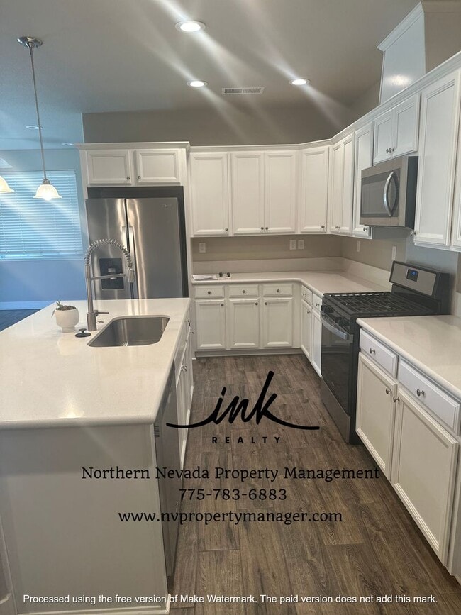 Building Photo - 1218 W Cottage Loop