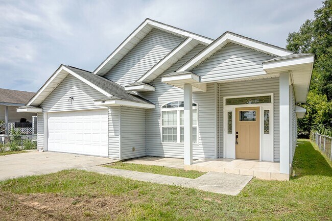 Foto del edificio - Completed Updated Home for Rent