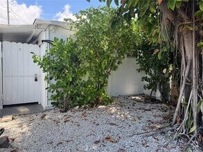 Building Photo - 2796 SW 34th Ct